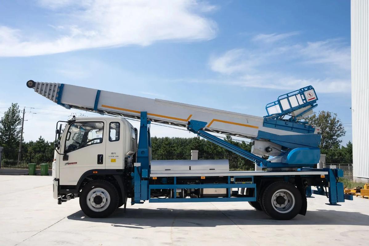 蒙城县云梯上料车租赁费用